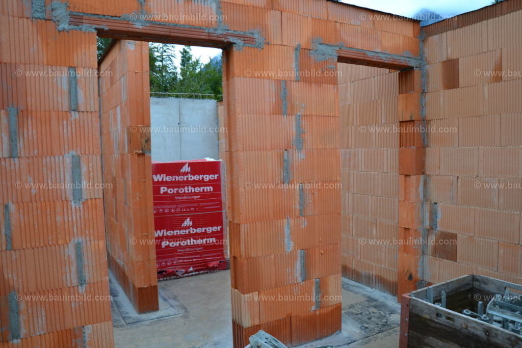 bib-lg07-mauerarbeiten-0051 | Nach LV-Leistungsgruppen sortierte Detailfotos über den Bau eines Hauses. Alle Hausbau-Bilder direkt vom Urheber und Autor der Website Haus-Selber-Bauen.com