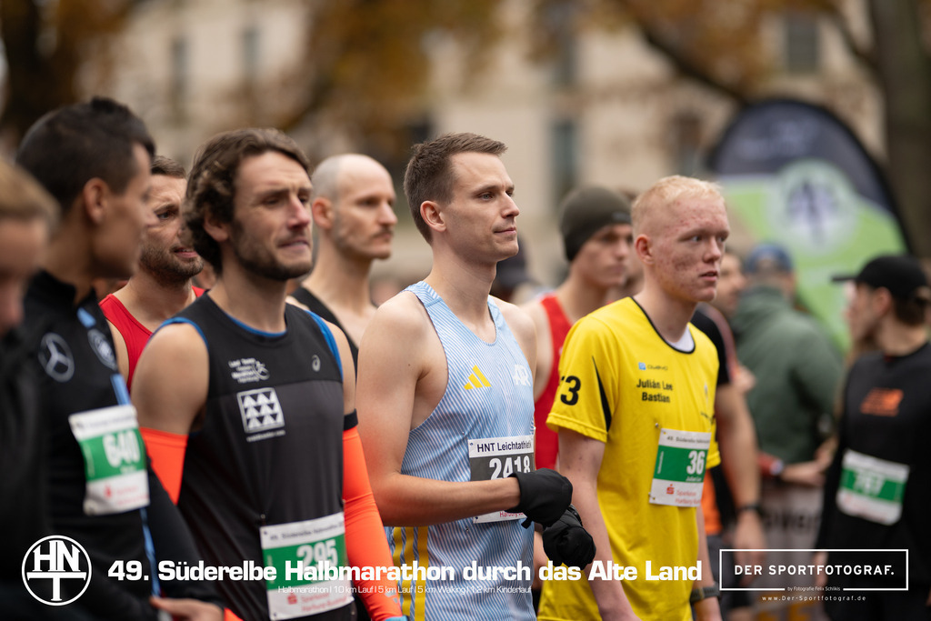 Süderelbe Halbmarathon 2025 I 09.11.2025 I Fotograf_DerSportfotograf.I 00288 | Der Sportfotograf. - Realized with Pictrs.com
