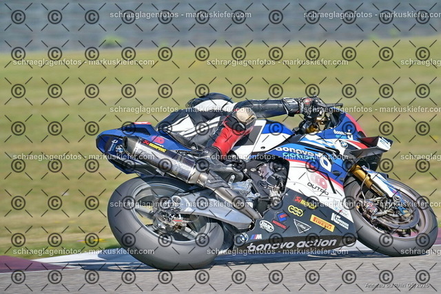 26BT02-0173 | markuskiefer.com - Realisiert mit Pictrs.com