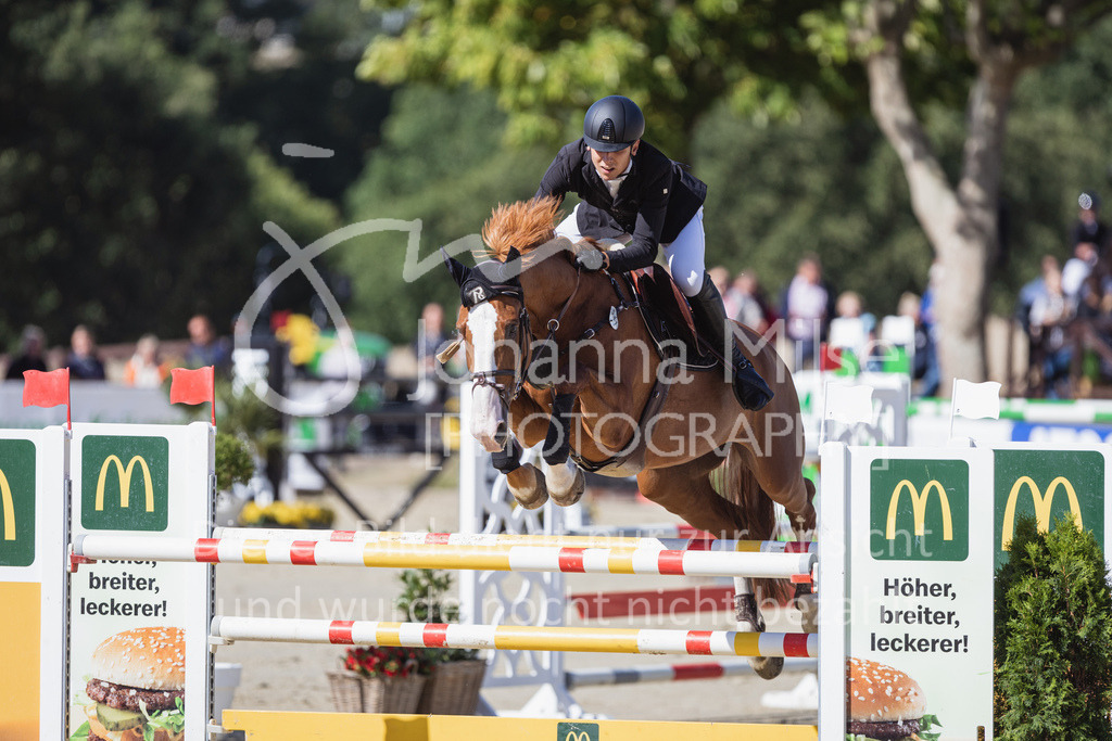 230730_BHO_GrosserPreis-559 | Deine schönsten Turniermomente als professionelle Fotos! Entdecke hochwertige Pferdesport-Fotografie im Online-Shop. Jetzt Fotos finden & bestellen!