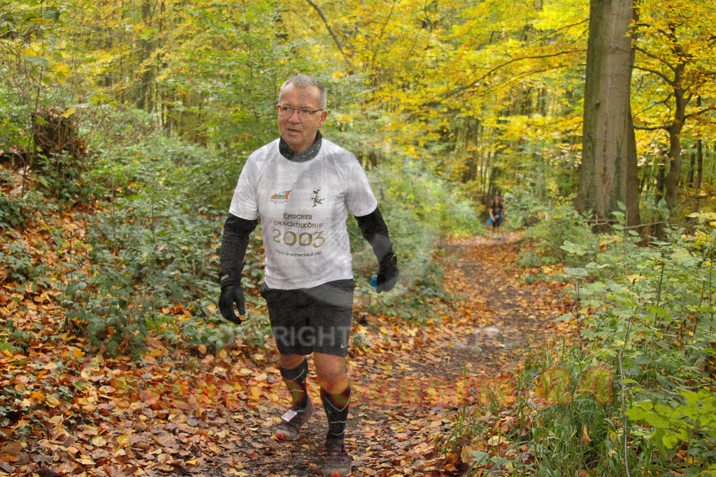 251026_1341_EV4_7011 | Sportfotografie im Rhein-Sieg Kreis, Köln, Bonn, NRW, Rheinland Pfalz, Hessen, etc. Unser Tätigkeitsfeld umfasst den Laufsport vom Volkslauf über den Marathon, Duathlon, Triathon bis zum Ultralauf wie Kölnpfad Ultra oder Schindertrail.