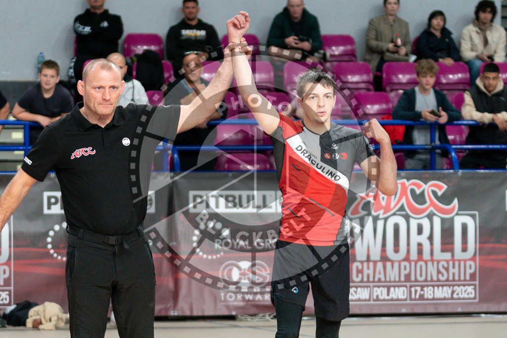 20250517PBB0115 | Athletes compete during the first day of the ADCC Amateur World Championship on May 15, 2025 in Warsaw, Poland. © Chiara Dazi / photoblackbelt