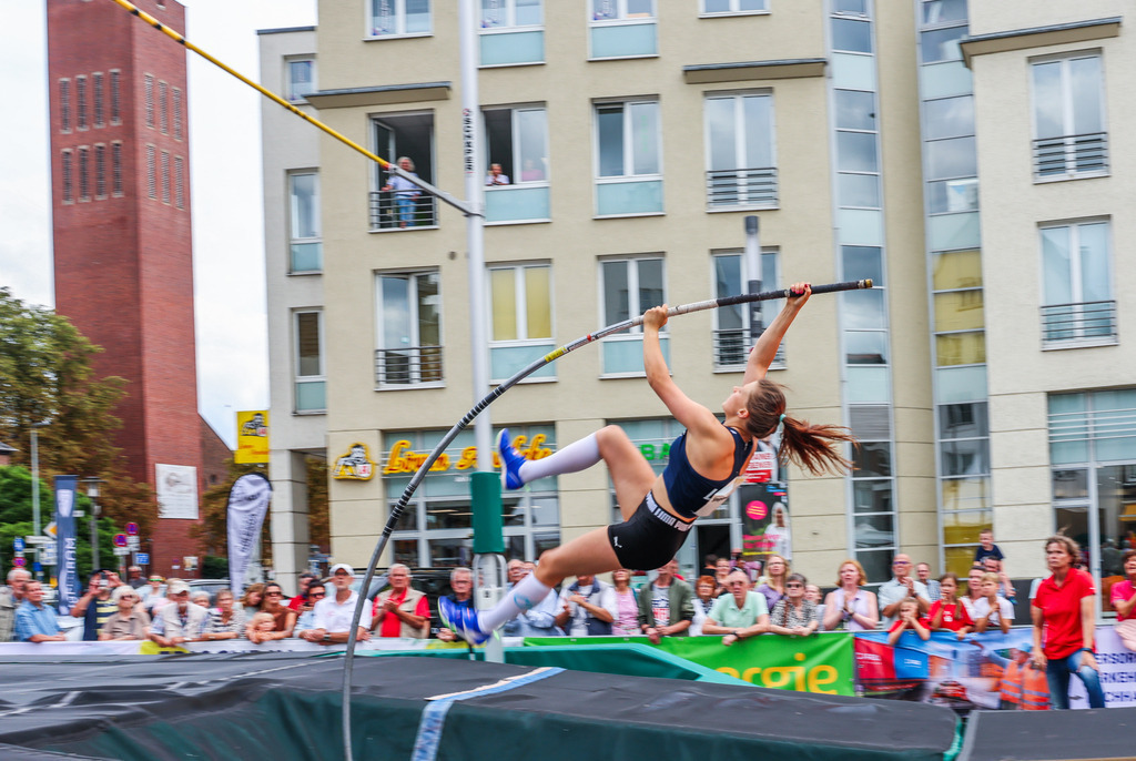 top-top.de-250828-017 | Foto, Video, Fotografie, Videografie, Fotobox, DJ, Discjockey, Musik, Musikbox, Veranstaltung, Photobooth, Amazon, Ebay, Buchtipp, Bestseller, Autor, Verlag, Buch, Wesel, Hamminkeln, NRW, Dinslaken, Rees, Drohne, Hochzeit, Party, Fotobox, Wesel, Fotograf