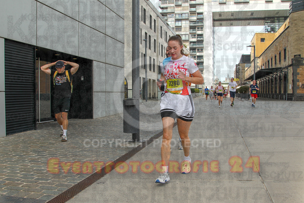 250920_1328_EV4_5658 | Sportfotografie im Rhein-Sieg Kreis, Köln, Bonn, NRW, Rheinland Pfalz, Hessen, etc. Unser Tätigkeitsfeld umfasst den Laufsport vom Volkslauf über den Marathon, Duathlon, Triathon bis zum Ultralauf wie Kölnpfad Ultra oder Schindertrail.