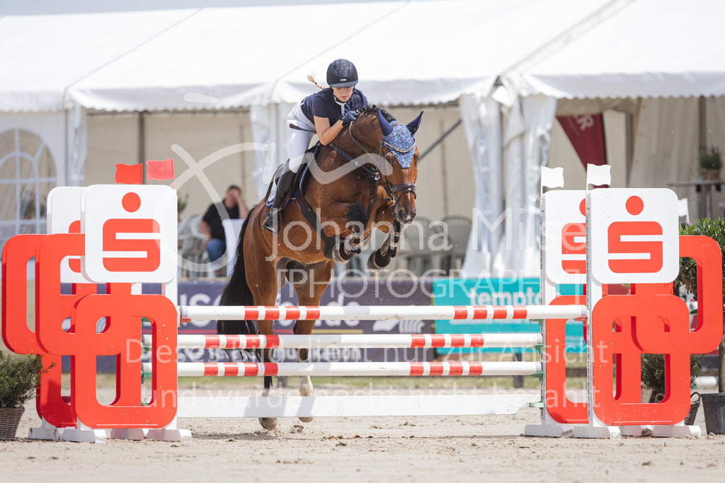 220612_LüPfSpTa_Stil-A1_CWD-412 | Lützower Pferdesporttage
Stilspringprüfung Kl.A** Qualifikation zum CWD Kids Cup 2022 JUN
12.06.2022