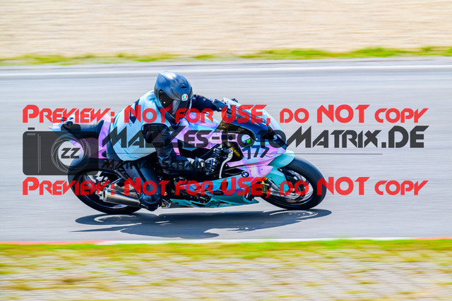 MaZZes_FotoMatrix_240717_6007705_0586 | INST