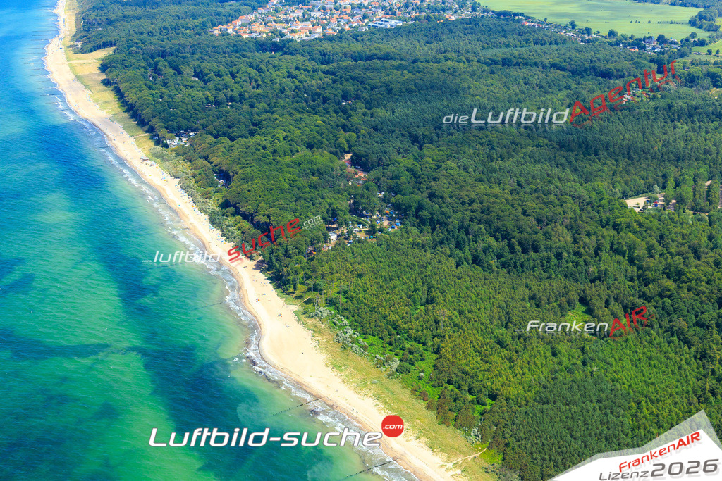Die Luftaufnahme der Stadt Graal Müritz wurde vom UL-Flugzeug heraus erstellt ( keine Drohne )- hohe Auflösung für beste Qualität