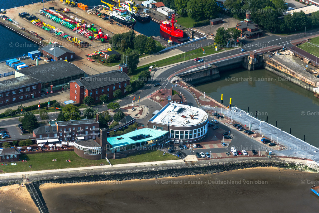4036611 | Wilhelmshaven, Südstrand mit Uferpromenade und Seewasseraquarium