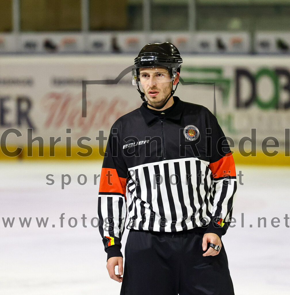 2023-01-13_033_TSV_Erding_gegen_VfE_Ulm-Neu-Ulm | Erding, Deutschland, 13.01.2023:
Eishockey, Bayernliga 2022 / 2023, 27. Spieltag, TSV Erding gegen VfE Ulm/Neu-Ulm, Endergebnis: 6:1

Foto: Christian Riedel / fotografie-riedel.net