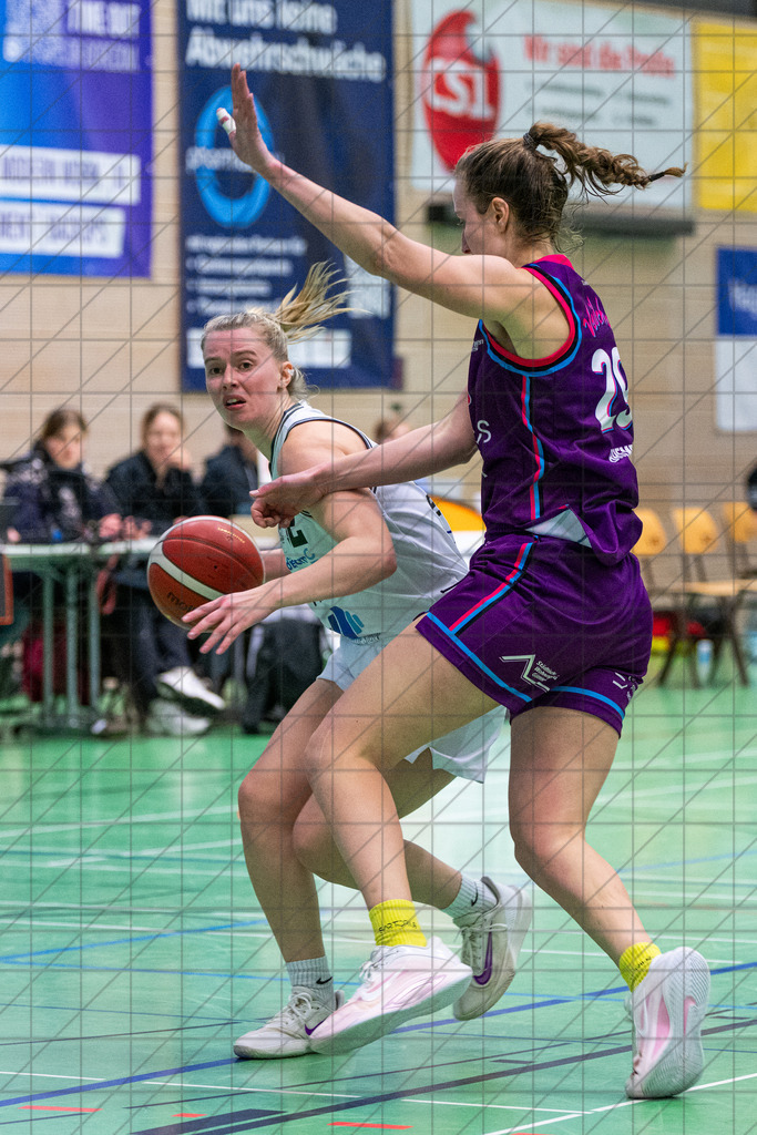 2. DBBL Nord 25/26 | Spieltag 17 | BBC Osnabrück vs. BG74 Veilchen Ladies Göttingen | 01.02.26: 2. DBBL Nord 25/26 | Spieltag 17 | BBC Osnabrück vs. BG74 Veilchen Ladies Göttingen / Osnabrück / Deutschland  //   CREDIT:www.bullenfotos.de, Martin König, Hörner Weg 40, D-49078 Osnabrück, +4917663732967 // Nutzung und Weitergabe nur zu den vereinbarten Zwecken. Presseanfragen an Ersteller. Alle Rechte beim Ersteller. Honorierung nach MFM. - Realisiert mit Pictrs.com