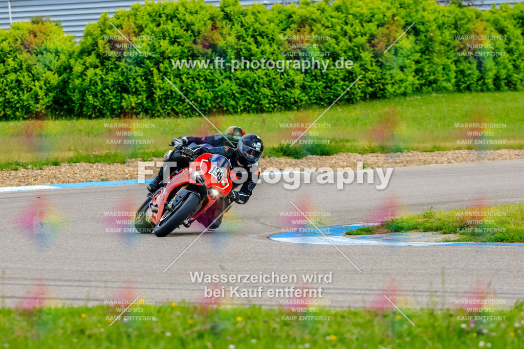 MotoTeam-8850 | Hier findet Ihr Bilder von Touristenfahrten auf der Nürburgring Nordschleife oder von anderen Veranstaltungen die ich besucht habe. Viel Spass beim Durch Schauen 