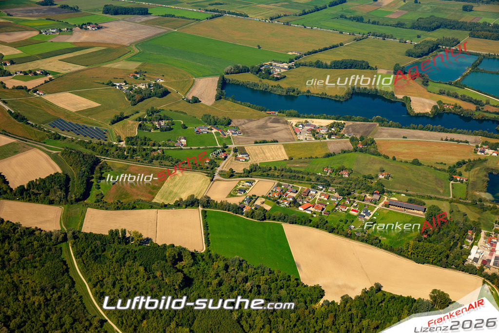 Das Luftbild zeigt : Rosenau Mamming - Die Luftaufnahme wurde 2023 vom UL-Flugzeug aus erstellt ( keine Drohne ) - Hochauflösende Luftaufnahme - Für grossformatige Ausdrucke geeignet. Die Geschenkidee !Mit Lizenz und Bildrechte bestellbar