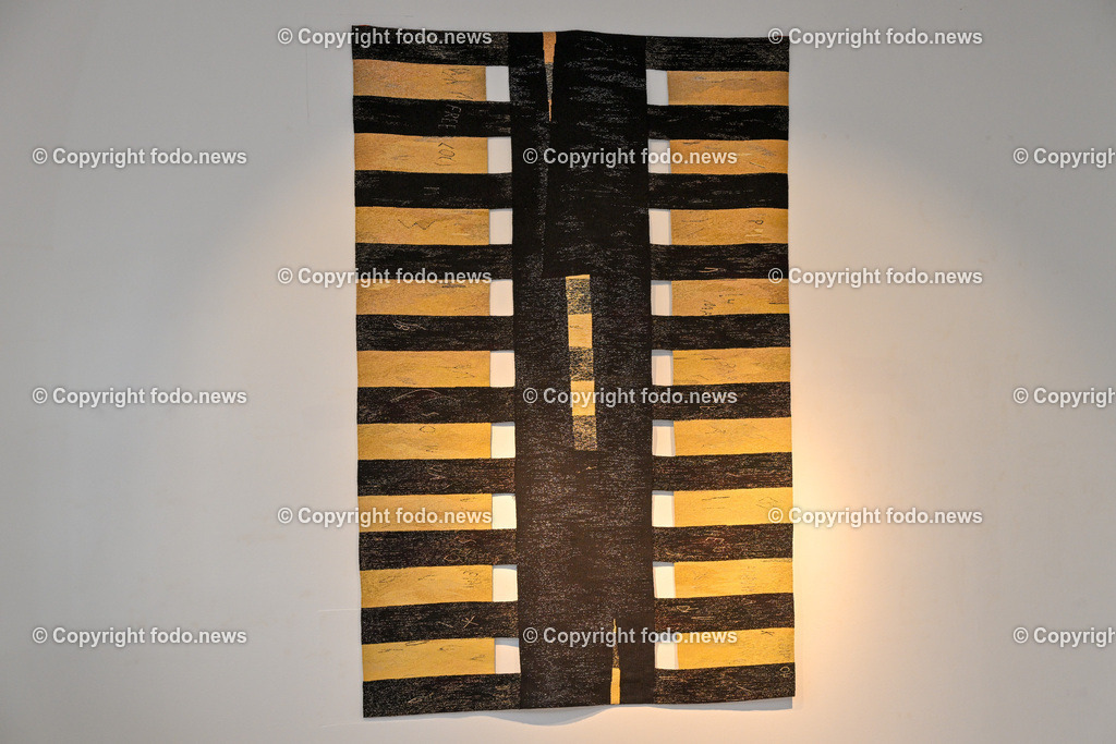 Linz_ Kunstuni_ Splace_ Marga Paersson_ 07.11.2023-9 | 07.11.2023, Linz, AUT, Kunstuniversitaet Linz, Splace, im Bild Ausstellung Marga Paersson (Kuenstlerin), Bildgewebe