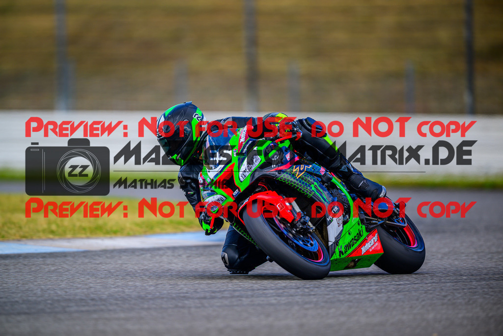 MaZZes_Fotomatrix_20250628_6007705_9204 | WEISS