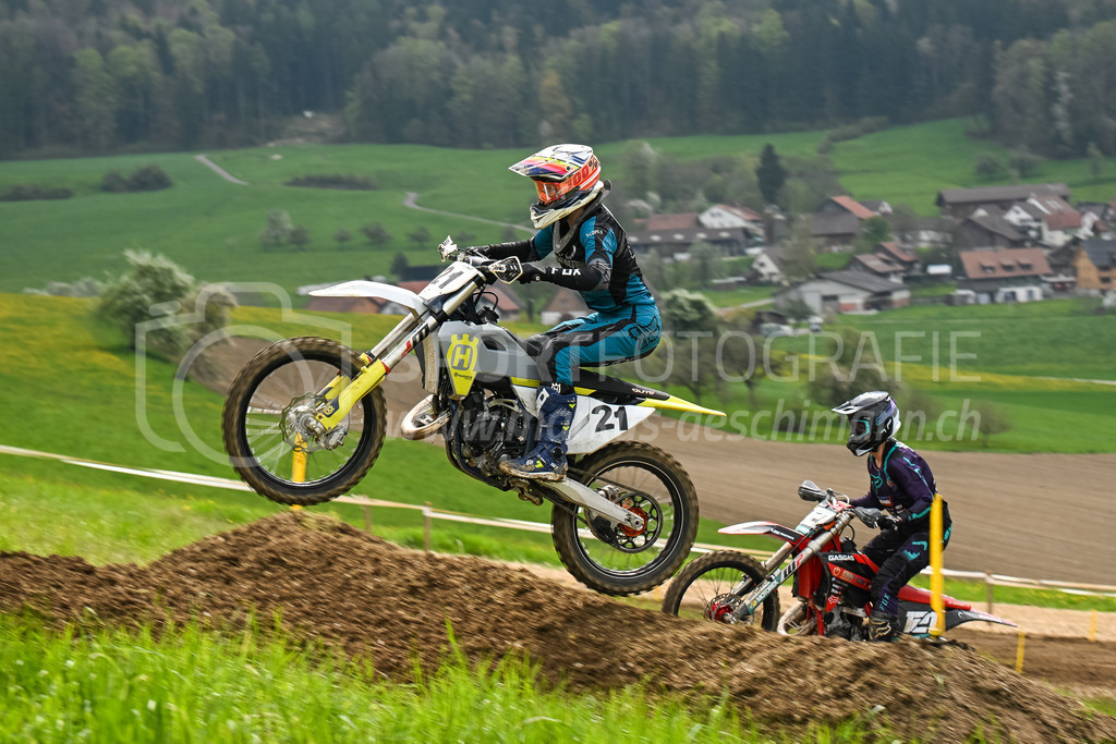 Motocross Schlatt bei Winterthur - 30. April 2023 | #21 Bohle Jana aus Hohenems (AT) auf KTM in der Kategorie Swiss MX Women Cup am Motocross Schlatt bei Winterthur, 30. April 2023. 
Instagram: @mx_schlatt | @mc_wila | @sam_schweiz
Bild: Sportfotografie Markus Aeschimann | www.markus-aeschimann.ch - Realisiert mit Pictrs.com