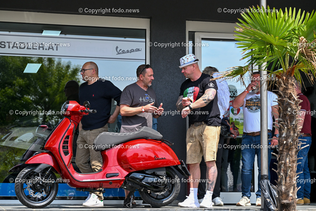 Lets Vespa togehter_ Neuhofen_ 05.05.2024-110 | 05.05.2024, Neuhofen, Kremsmuenster, AUT, Lets Vespa togehter 2024, Vespatreffen, im Bild Teilnehmer Vespatreffen, Motorsport Stadler