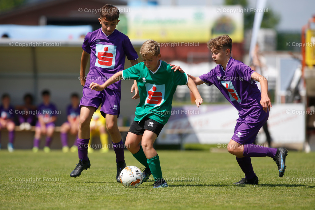 A_LUI_010622_44 | SPORT,FUSSBALL,SPARKASSE SCHUELERLIGA LANDESFINALE 2022 PETTENBACH 01.06.2022 IM BILD: (LINZ VIOLETT) UND (RIED GRUEN) FOTO.FOTOLUI