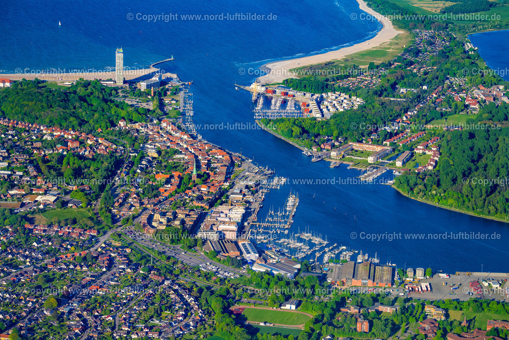 Travemünde_ELS_1671120524 | LüBECK 12.05.2024 Ortsansicht an der Meeres-Küste der Ostsee in Travemünde im Bundesland Schleswig-Holstein, Deutschland. // Townscape on the seacoast of Baltic Sea in Travemuende in the state Schleswig-Holstein, Germany. Foto: Martin Elsen