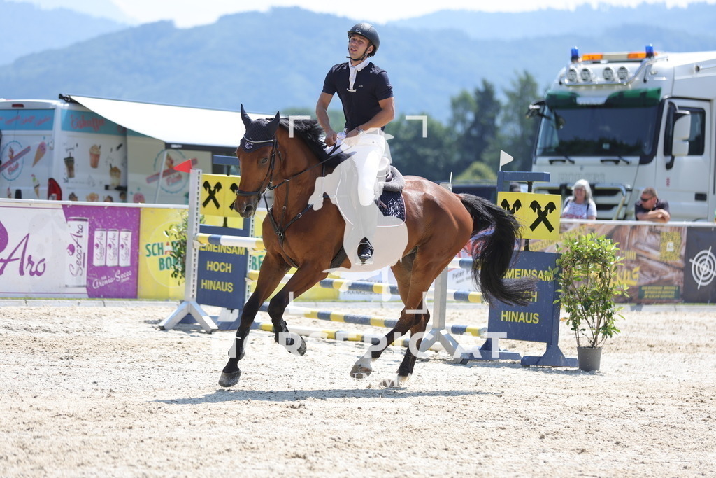 0P6A9393 | Willkommen bei Brunnmayr - Design & Fotografie – Ihrem Spezialisten für Reitturniere und Pferdeveranstaltungen in Oberösterreich, Salzburg und Bayern! Seit über 17 Jahren sind wir leidenschaftlich dabei.