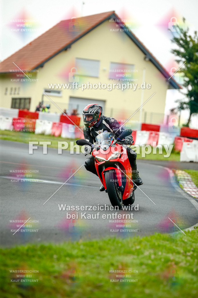 VBK-3762 | Hier findet Ihr Bilder von Touristenfahrten auf der Nürburgring Nordschleife oder von anderen Veranstaltungen die ich besucht habe. Viel Spass beim Durch Schauen 