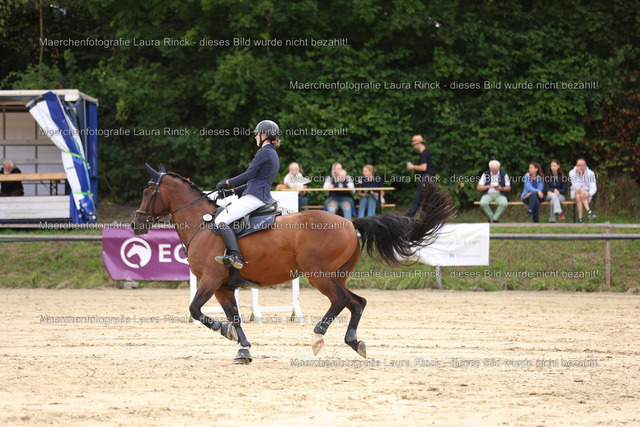 HG9A0395 | laurarinckfotografie - Realisiert mit Pictrs.com