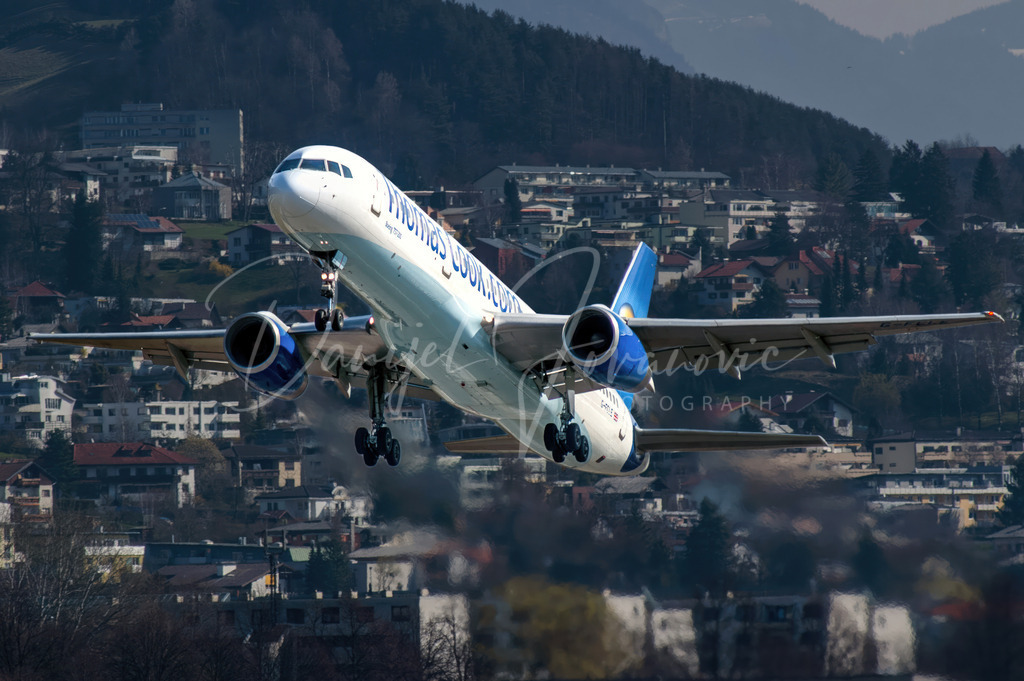 Thomas Cook | Boeing 757 beim Start in Innsbruck