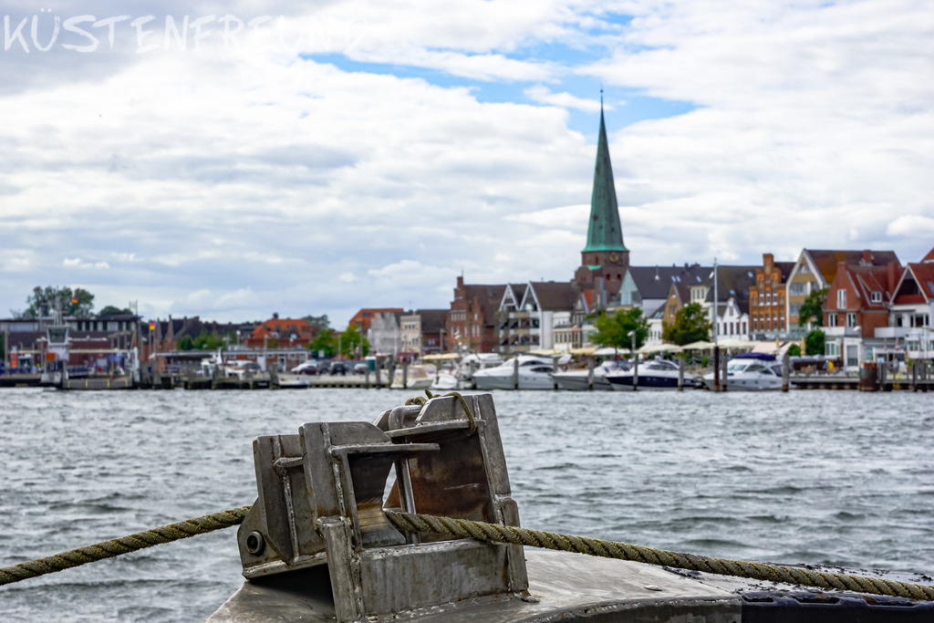 Travemünde Priwall mit Blick auf die St. Lorenz Kirche | Entdecke deine Lieblingslandschaft von der Küste – auf Ostsee Leinwand, Nordsee Leinwand, Alu Dibond oder Acrylglas, passend für jeden Geschmack und Raum.