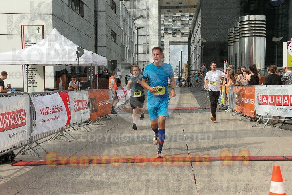 250920_1524_EX1_9255 | Sportfotografie im Rhein-Sieg Kreis, Köln, Bonn, NRW, Rheinland Pfalz, Hessen, etc. Unser Tätigkeitsfeld umfasst den Laufsport vom Volkslauf über den Marathon, Duathlon, Triathon bis zum Ultralauf wie Kölnpfad Ultra oder Schindertrail.