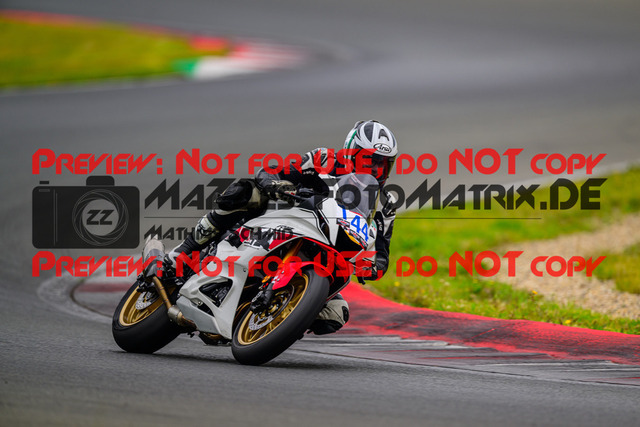 MaZZes_FotoMatrix_240724_6007705_7592 | BLAU