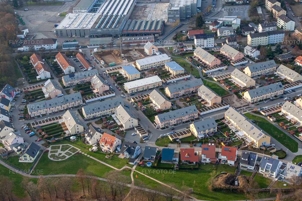 Luftbild: Wilhelm-Leuschner-Straße in Rastatt im Bundesland Baden-Württemberg in Deutschland. Foto: IMG_22874.jpg vom 21.11.2009 durch Werner Riehm/FLY-FOTO.de