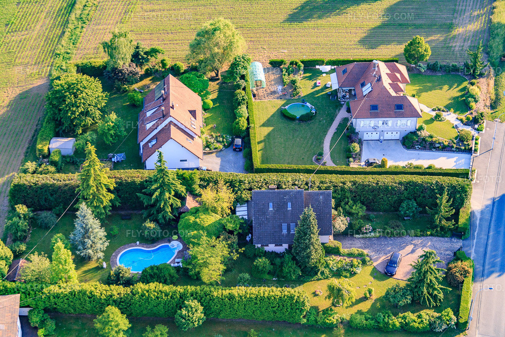 Aerial view: Rue de Strasbourg in Soultz-sous-Forêts in the state Bas-Rhin, France.Photo: IMG_080221.jpg taken on 06/05/2015 by Werner Riehm/FLY-FOTO.comResolution of the original: 5472 x 3648 px