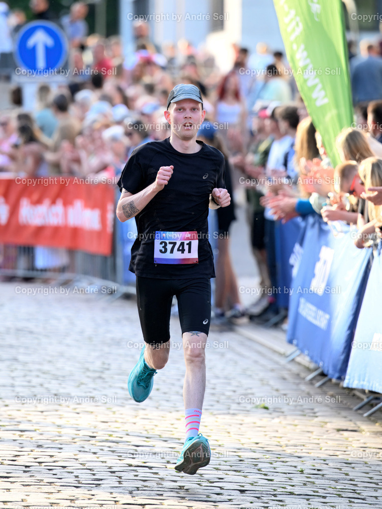 20250613_9946 | MICHAELIS Jonas (Kiel) / 10 km Bäcker Andresen-Lauf / Holstenköstenlauf 2025 / Kleinflecken / 24534 Neumünster / 13.06.25 - Realisiert mit Pictrs.com