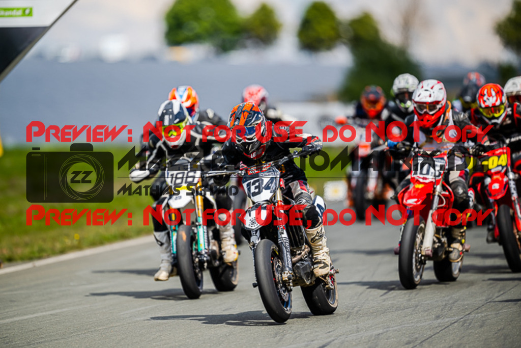 MaZZes_FotoMatrix_220904_9015 | S4