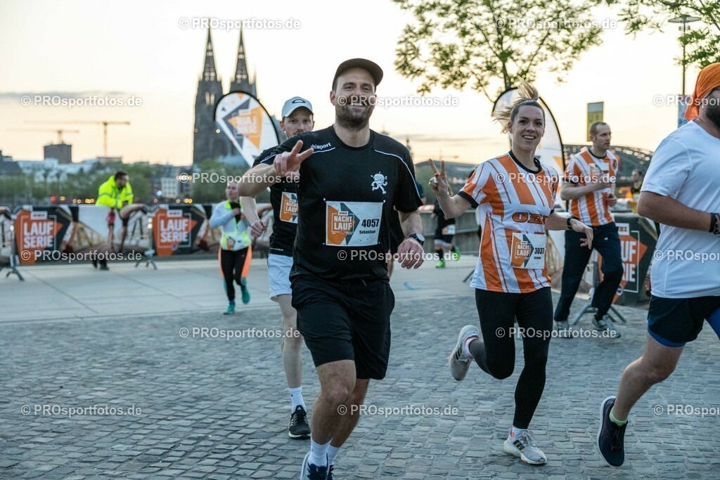 16. OBI Nachtlauf des ASV Koeln; Koeln, 17.05.23 | Impressionen vom 16. OBI Nachtlauf des ASV Koeln am 17.05.23 an Rheinpromenade und Tanzbrunnen in Koeln (Deutschland). Foto: BEAUTIFUL SPORTS/Ulrich Fassbender