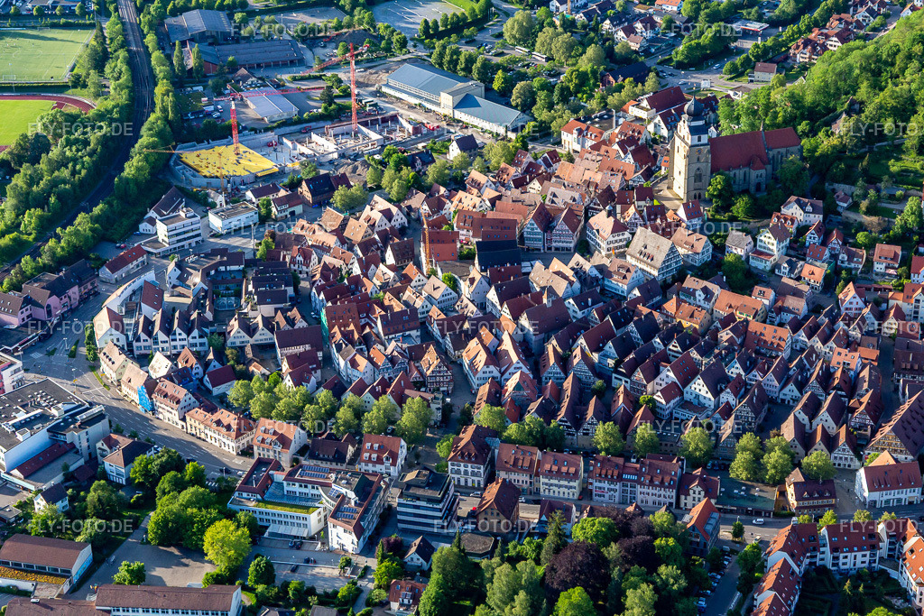 Altstadtbereich und Innenstadtzentrum | Luftbild: Altstadtbereich und Innenstadtzentrum in Herrenberg im Bundesland Baden-Württemberg in Deutschland. Foto: IMG_114825.jpg vom 31.05.2019 durch Werner Riehm/FLY-FOTO.de - Realisiert mit Pictrs.com