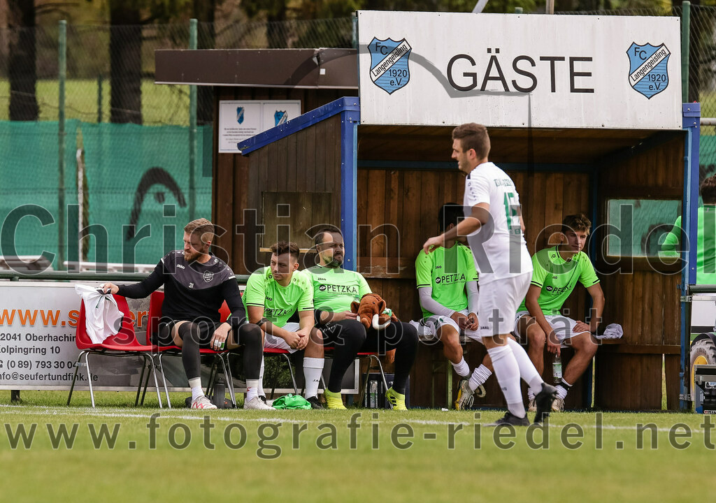 2023-10-14_014_FC_Langengeisling_gegen_TSV_Siegsdorf | Erding, Deutschland, 14.10.2023:
Fußball, Bezirksliga Oberbayern Ost 2023 / 2024, 13. Spieltag, FC Langengeisling gegen TSV Siegsdorf, Endergebnis: 3:0

Foto: Christian Riedel / fotografie-riedel.net