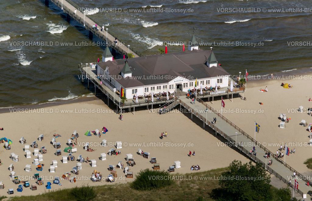 Usedom12083780Ahlbeck | Seebrücke Ahlbeck, Strand Albeck, Strandpromenade,  Ostseebad Heringsdorf, Ostsee, Usedom, Ostseeküste, Mecklenburg-Vorpommern, Deutschland, Europa