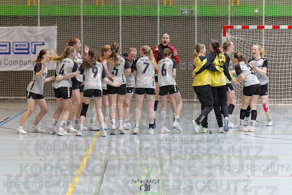 Hessenmeisterschaft wJC - Spiel um Platz 3; TuS Kriftel - SG Schenklengsfeld | Hessenmeisterschaft wJC - Spiel um Platz 3; TuS Kriftel - SG Schenklengsfeld am 22.03.2025 in Biedenkopf (Sporthalle Lahntalschule)Photo © 2025 - Jörg Heinrich - Realisiert mit Pictrs.com