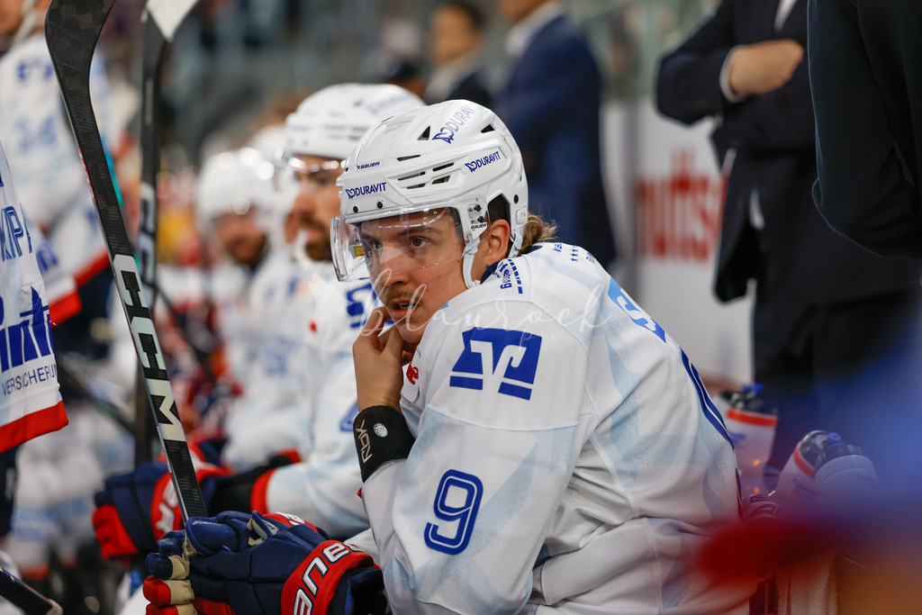 _01A5718-Preseason EHC Biel-Bienne vs Adler Mannheim | Sportbilder, Sportfotograf, Hochzeits- und Eventfotografin, Flugshows, Portraits und Tiershooting, Aviation, Downhill, Nationalleague, Swissleague, International