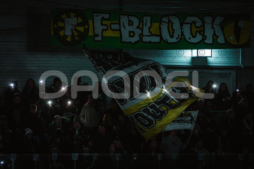 Alligators_vs_Lindau_21_12_2025-007 | Höchstadt Alligators Fotogalerie: Eishockey-Action aus Franken. Professionelle Spielfotos, Portraits & Stadionbilder zum Download. Jetzt entdecken! - Realisiert mit Pictrs.com
