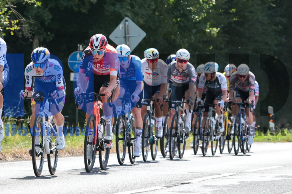 SES_DEUTOU20250821-24 | bond - Realisiert mit Pictrs.com