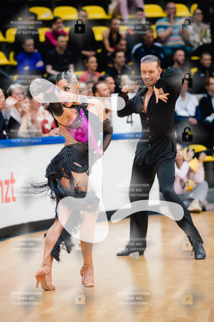 Hessen Tanzt WDSF International Open Latin 5th (29) Vinzenz Dörlitz _ Albena Daskalova (TD TSC Düsseldorf Rot-Weiß)-2025-05-18-5282 | Webshop for digital downloads and prints of dance sport, event & show photographer Julian Link - Realisiert mit Pictrs.com