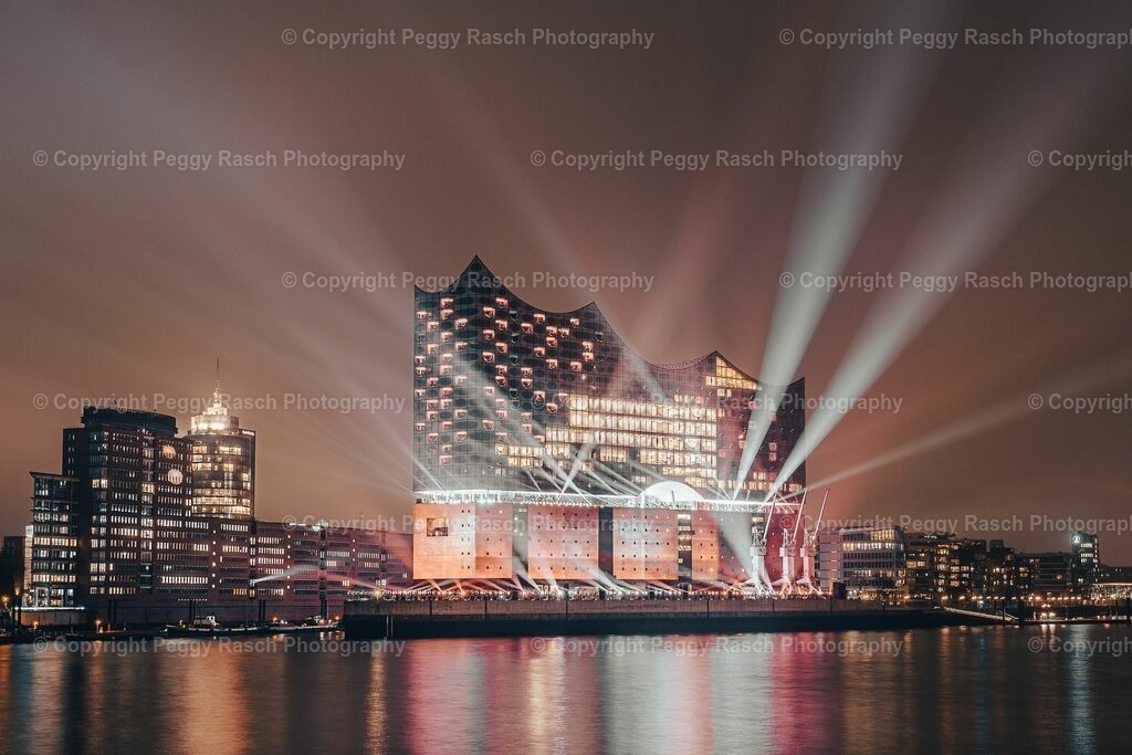 Elbphilharmonie | PeggyRaschPhotography - Realisiert mit Pictrs.com