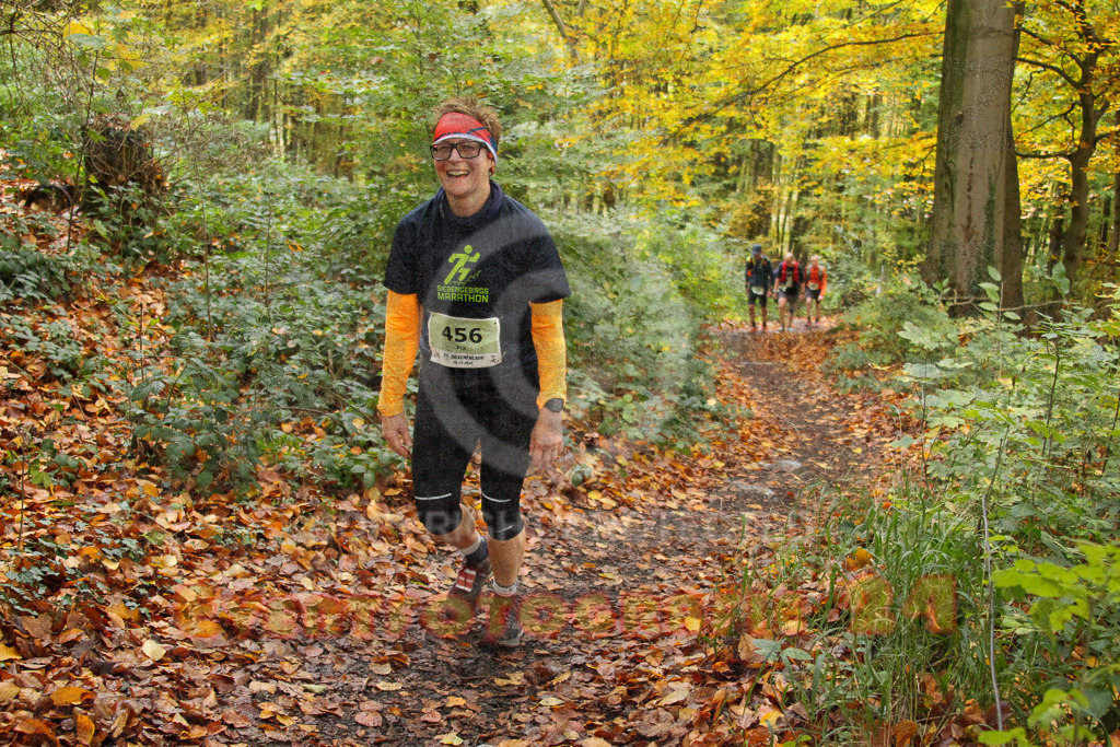 251026_1254_EV4_6055 | Sportfotografie im Rhein-Sieg Kreis, Köln, Bonn, NRW, Rheinland Pfalz, Hessen, etc. Unser Tätigkeitsfeld umfasst den Laufsport vom Volkslauf über den Marathon, Duathlon, Triathon bis zum Ultralauf wie Kölnpfad Ultra oder Schindertrail.