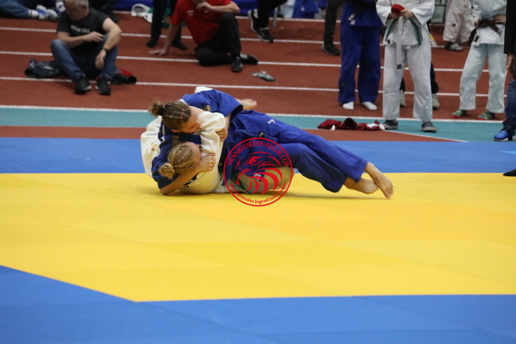 1J7A2423 | Fotos vom Adler Cup - Pictures from Adler Cup

Hier findet Ihr alle Eindrücke und großen Momente der Adler Cup Wochenenden. Here you will find all impressions and great moments of the Adler Cup weekends. - Realisiert mit Pictrs.com