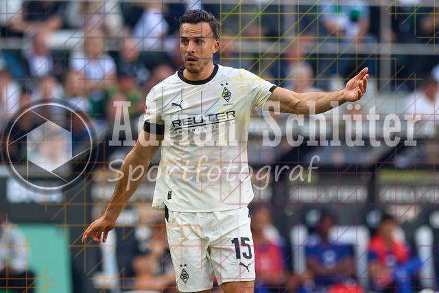 Borussia Mönchengladbach vs Hamburger SV - Bundesliga  | Mönchengladbach, Deutschland, 24.08.25:   Haris Tabakovic (Borussia Mönchengladbach) gestikuliert, Gestik waehrend des Spiels der Bundesliga zwischen Borussia Mönchengladbach vs Hamburger SV im Stadion im Borussia Park(Foto von Brauer-Fotoagentur / Adrian Schlueter)