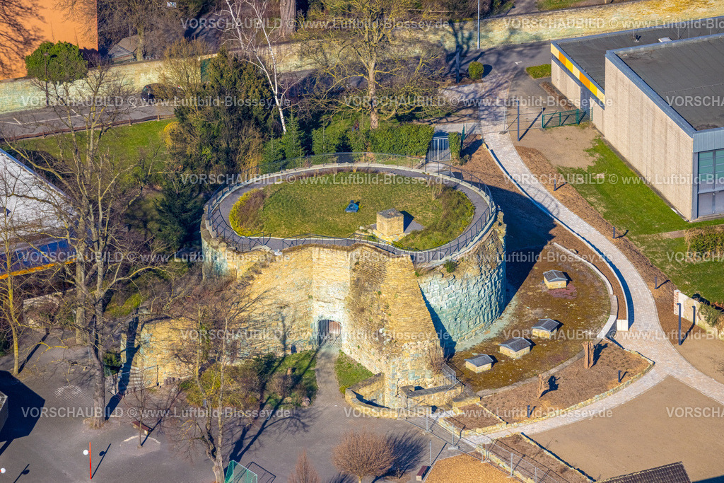 Werl250305993 | Luftbild, Schlossruine des ehemaligen kurfürstlichen Stadtschlosses am Ursulinengymnasium, Werl, Soester Börde, Nordrhein-Westfalen, Deutschland