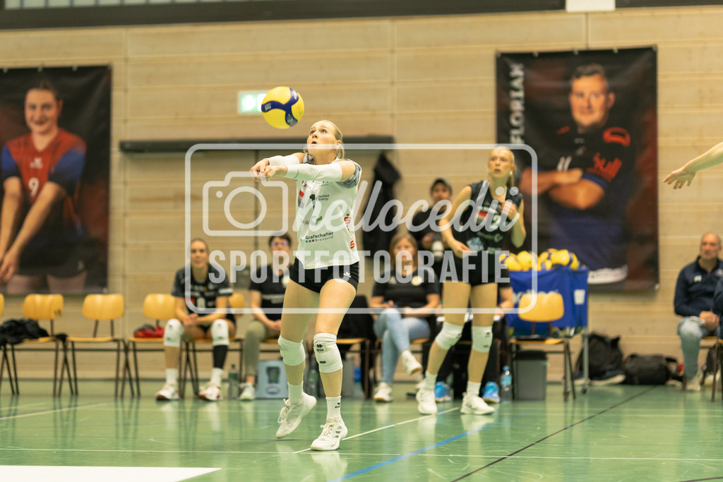 Volleyball I Frauen I Saison 2025-2026 I 2. Bundesliga I VC Osnabrück - SCU Emlichheim-81 | Leonie Klassen (1, SCU Emlichheim) - Realisiert mit Pictrs.com