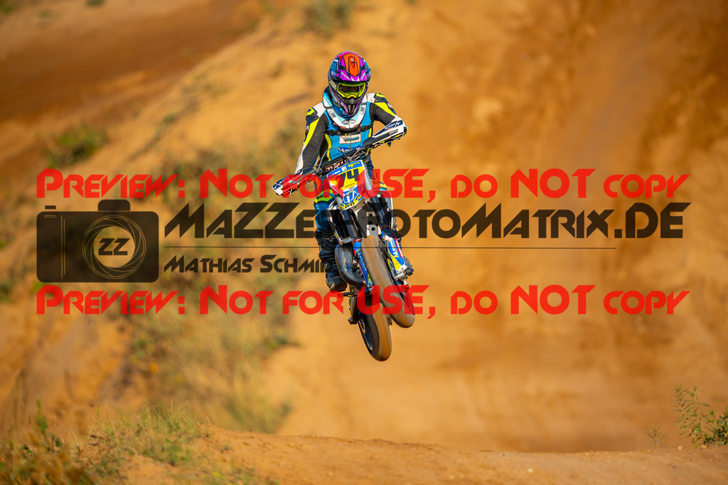 MaZZes-Fotomatrix-20260815-599017 | ROOKIES