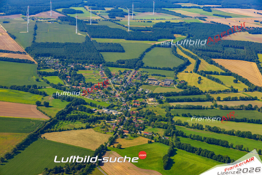 Luftbild der Stadt Hoort - Die Luftaufnahme wurde 2025 vom UL-Flugzeug heraus erstellt ( keine Drohne ) - Hochauflösende Luftaufnahme - für professionelle Ausdrucke geeignet. Die Geschenkidee !Hier alle&nbsp;Infos zur Lizenzierung der LuftaufnahmeWir fliegen auch dieses Jahr wieder in Ihre Region um Luftbilder zu erstellen.- Luftbild anfragen